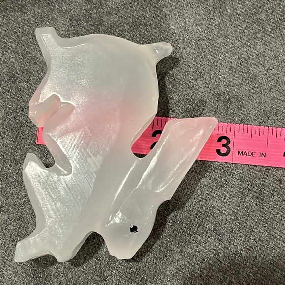 Carved Onyx Rabbit Figurine - Picture 7 of 7